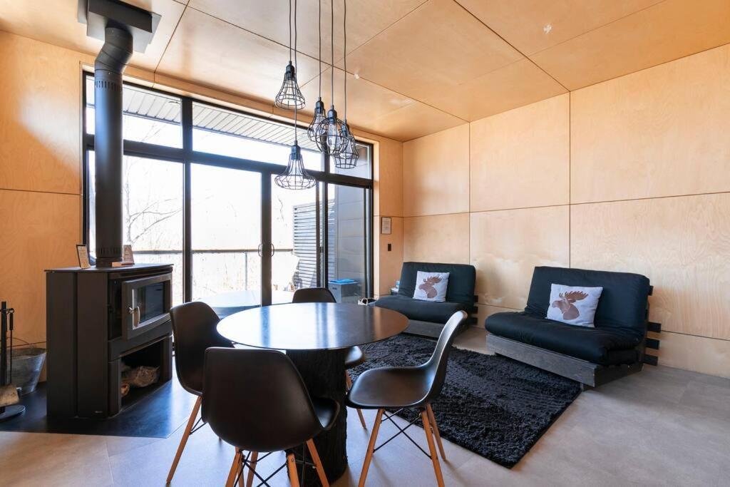 Cabin Sutton 252 - En Harmonie Avec La Nature! Villa ภายนอก รูปภาพ